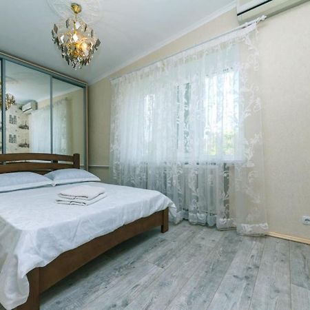 Cozy Apartment On Kpi Kiev Bagian luar foto
